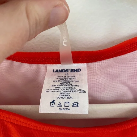 Lands’ End Hawaiian Hibiscus Flower Red and White Swim Tank Size 16​​ - Picture 2 of 4